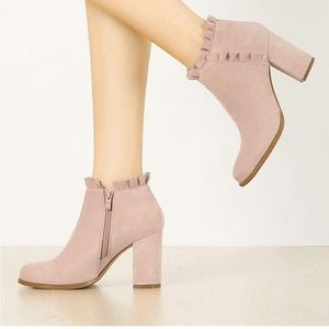 Women’s Allegra K Light Pink Ruffle Suede Ankle Boots. Size 7 1/2.